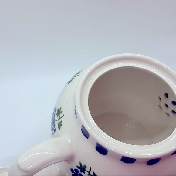 Vintage Prince & Kensington StonewareTeapot - Picture 6 of 6